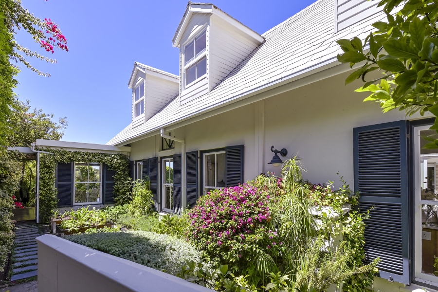 5 Bedroom Property for Sale in Constantia Western Cape